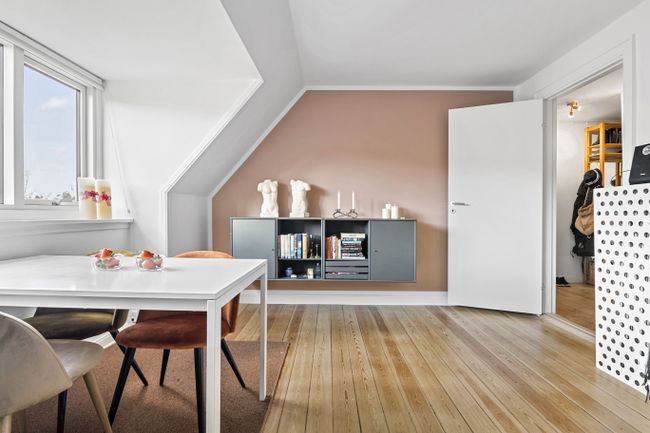 Silkeborgvej 120, 3. th., 8000 Aarhus C