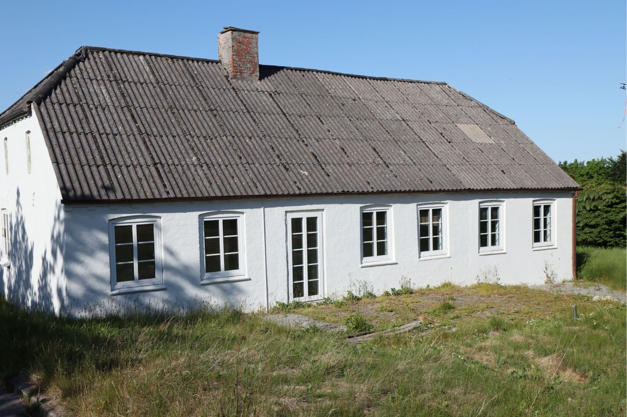 image 02